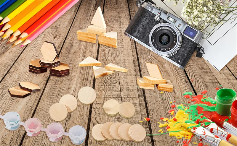 1,5 cm – 3,5 cm große Holzkreise, runde Scheiben, unfertige Scheiben, blanke Holzornamente für Heimwerkerarbeiten, Schulprojekte, Dekorationen.