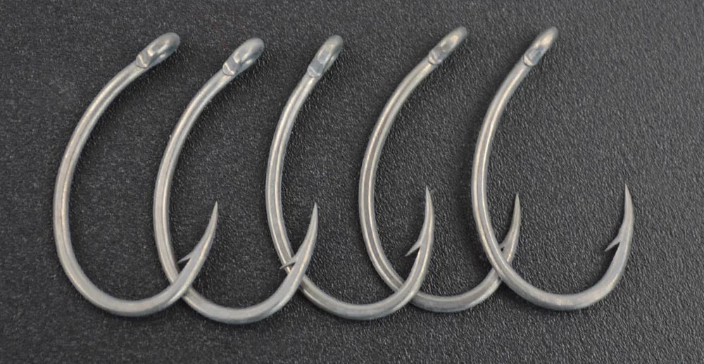 Hirisi 50pcs Coating High Carbon Stainless Steel Barbed hooks Carp Fishing Hooks Pack with Retail Original Box 8011