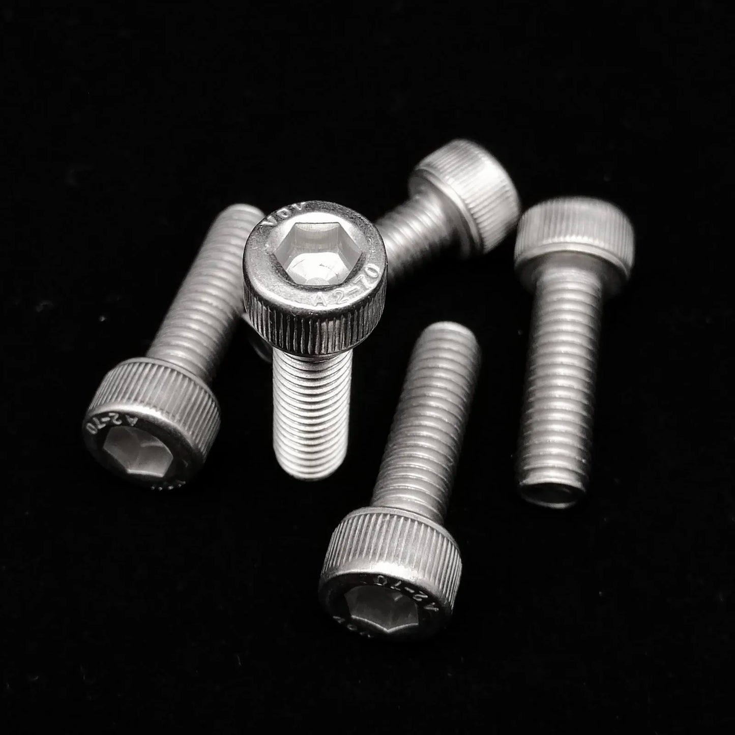 Total 400/650/1140/2100X M1.6 M2 M2.5 M3 M4 M5 304 Stainless Steel Hexagon Hex Socket Cap Head Screw Bolt Nut Set Assortment Kit