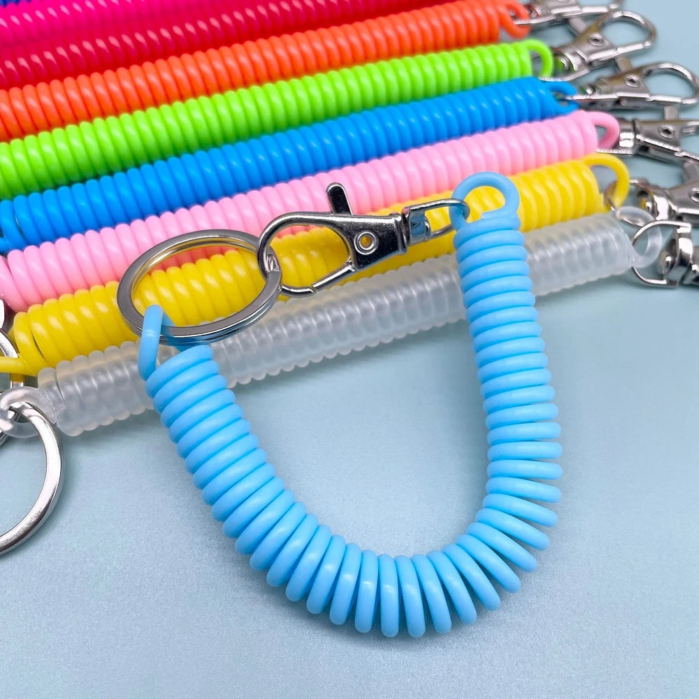 Candy Plastic Spring Spiral Rope Schlüsselanhänger, einziehbares Anti-Lost-Handykabel mit Metallkarabinerhalter, Riemen, Schlüsselanhänger 