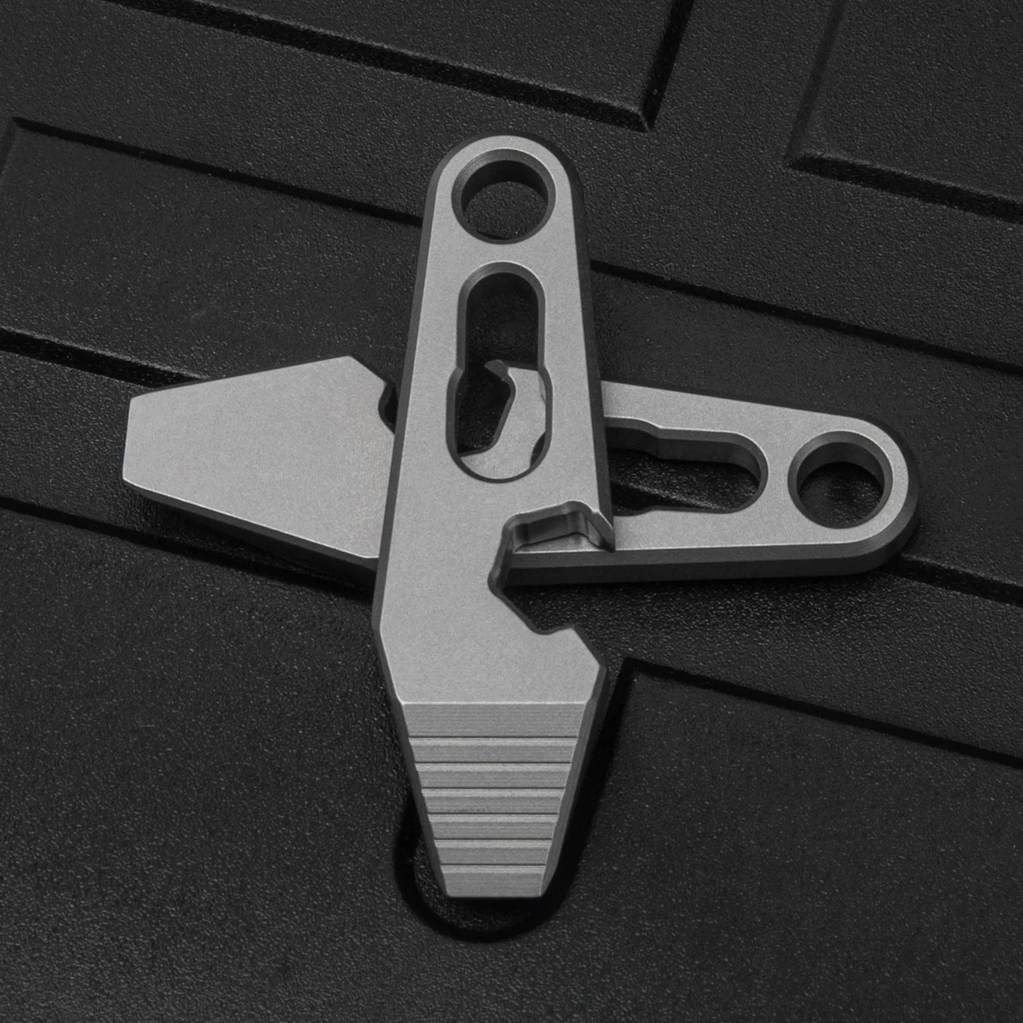 TC4 Titanium Alloy Pry Bar Mini Crowbar EDC Multifunctional Pocket Tool Outdoor Bottle Opener Exquisite Gift