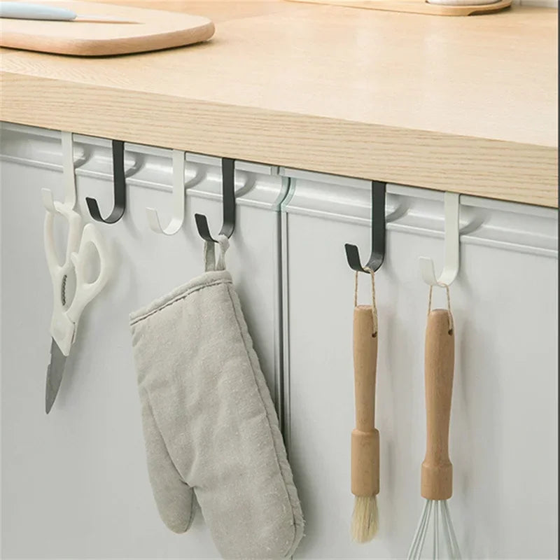 2pcs S-Shaped Metal Hook Cabinet Door Hanging Rack Gadgets Holders Shelves Cabinet Storage Organizer Bathroom Accessories