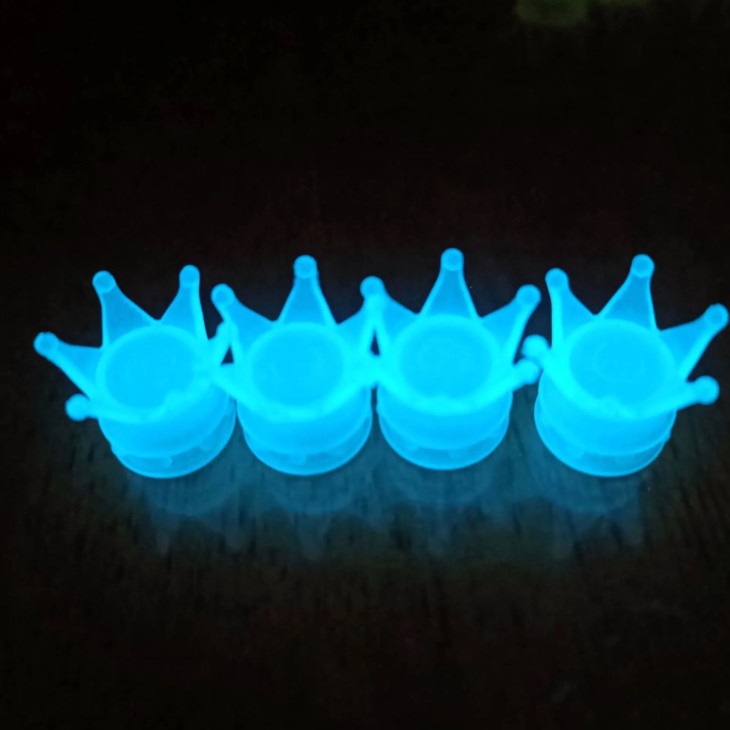 Luminous Crown Shape Wheel Tire Valve Cover Car Motorcycle Bike Tire Dust Valve Fluorescent Cap Car Tire Decoration Accessories