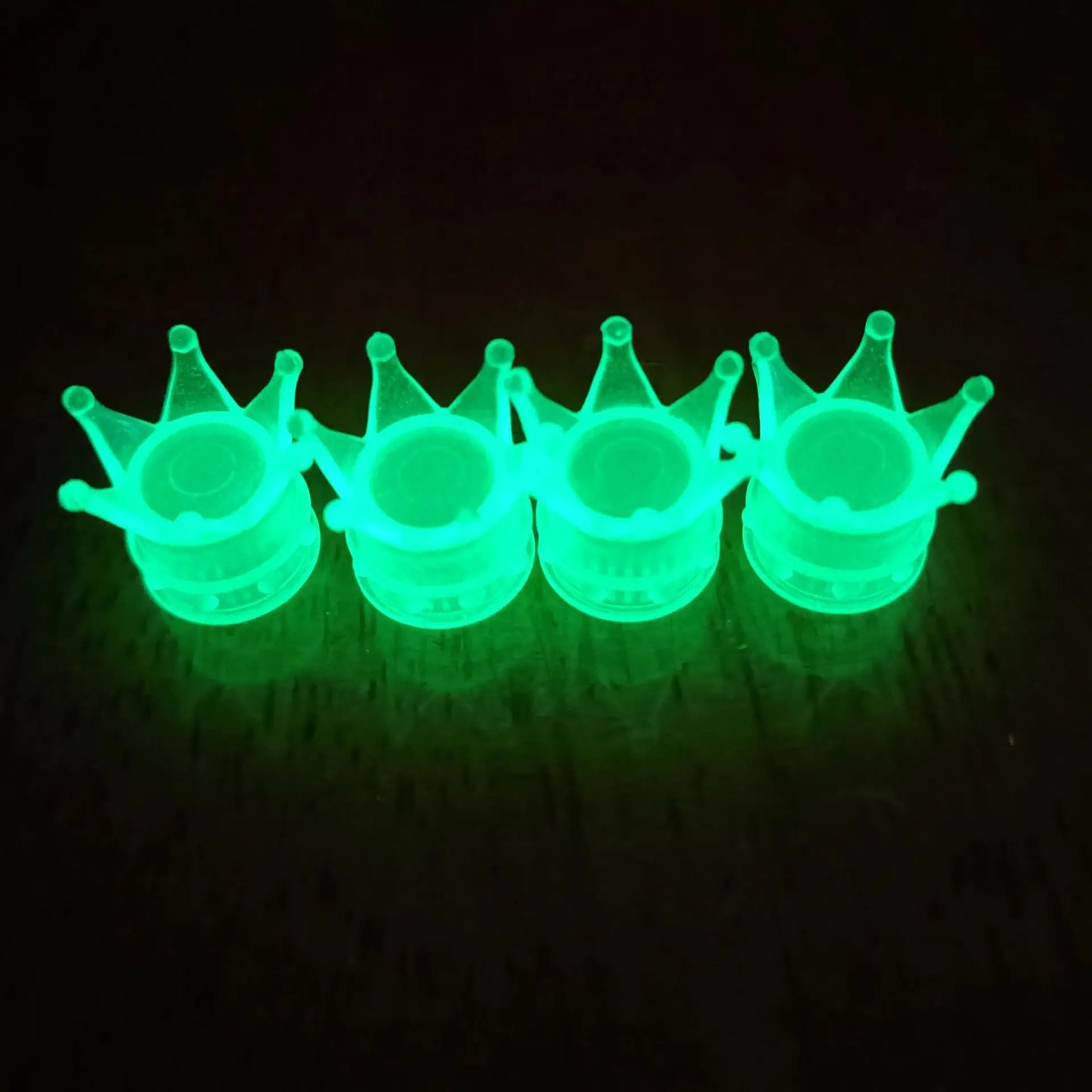 Luminous Crown Shape Wheel Tire Valve Cover Car Motorcycle Bike Tire Dust Valve Fluorescent Cap Car Tire Decoration Accessories